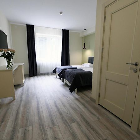 Hotel Golden Lemon Готель Золотий Лимон Lviv Bagian luar foto