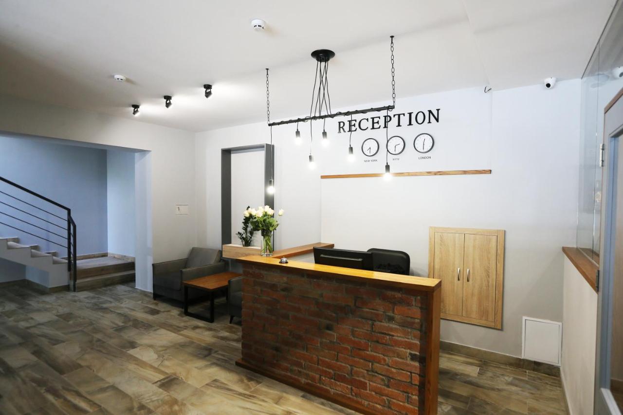 Hotel Golden Lemon Готель Золотий Лимон Lviv Bagian luar foto