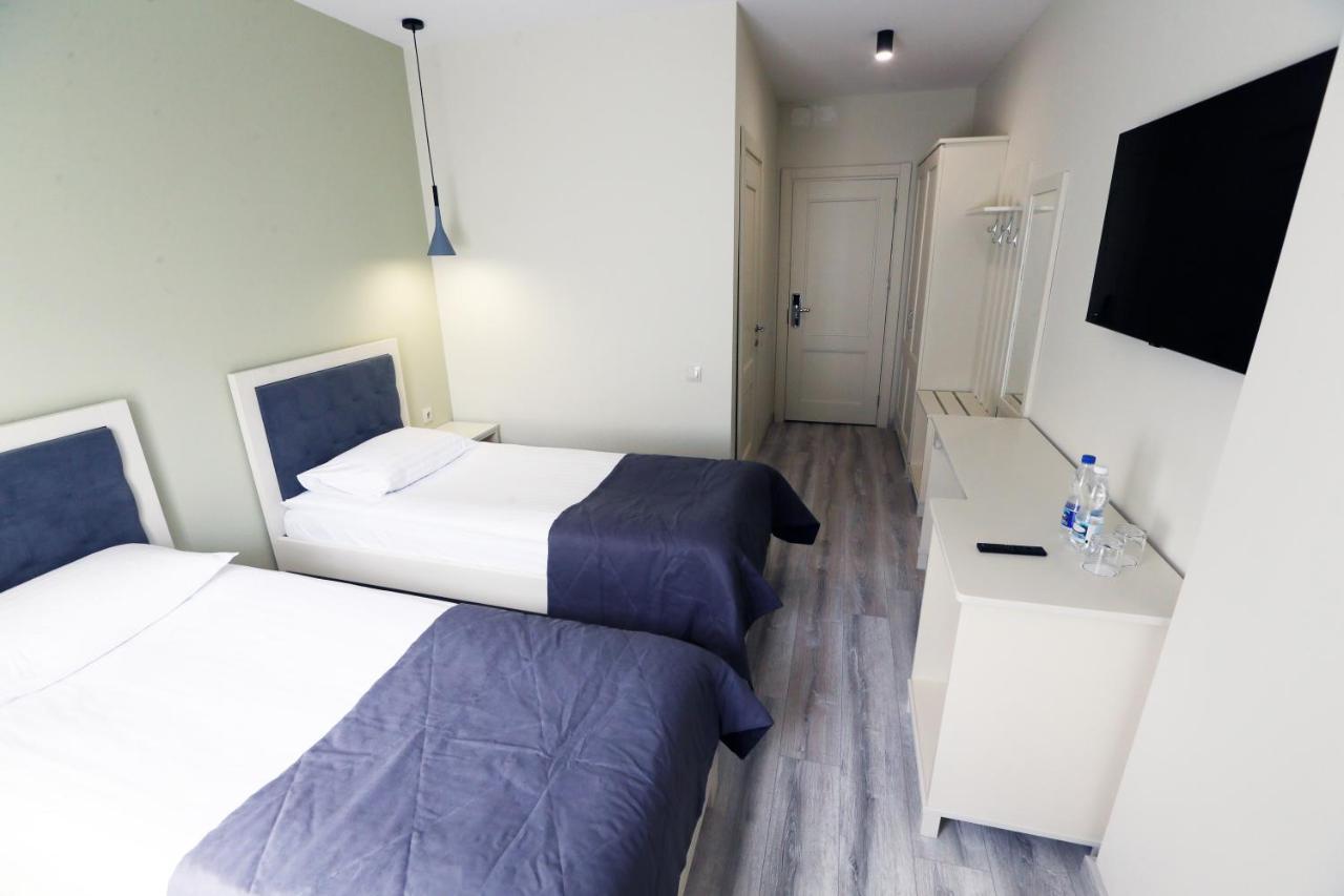 Hotel Golden Lemon Готель Золотий Лимон Lviv Bagian luar foto