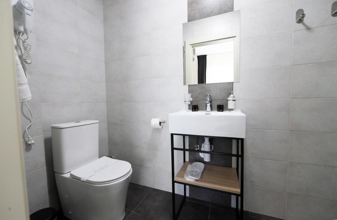 Hotel Golden Lemon Готель Золотий Лимон Lviv Bagian luar foto