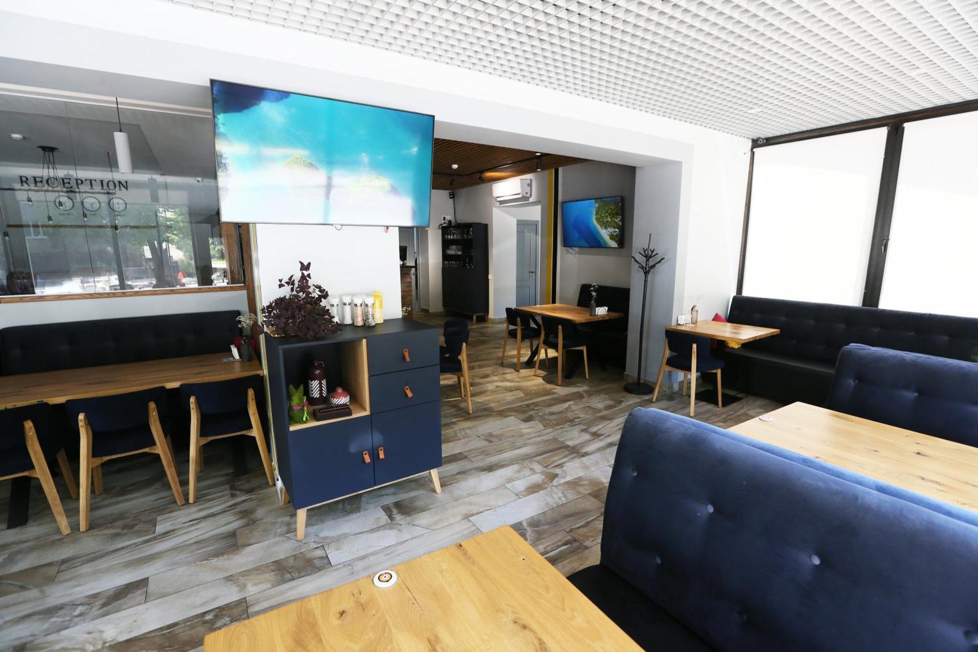 Hotel Golden Lemon Готель Золотий Лимон Lviv Bagian luar foto